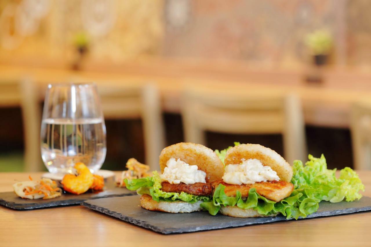 Hotel Wbf Artstay Namba 오사카 외부 사진